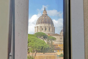 YCH-Una finestra sulla Cupola di San Pietro